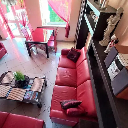Junona Nad Morzem, W Domu Z Ogrodem, Obok Stegna I Jantar Apartmán