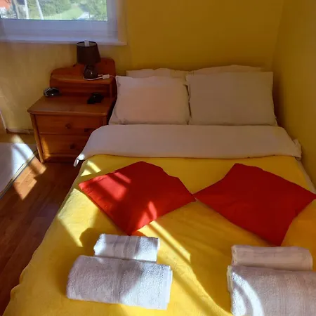 Junona Nad Morzem, W Domu Z Ogrodem, Obok Stegna I Jantar דירה
