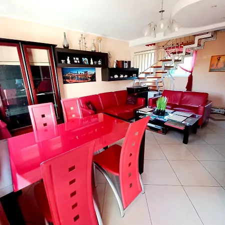 Apartmán Junona Nad Morzem, W Domu Z Ogrodem, Obok Stegna I Jantar