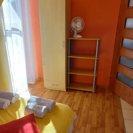 Apartmán Junona Nad Morzem, W Domu Z Ogrodem, Obok Stegna I Jantar